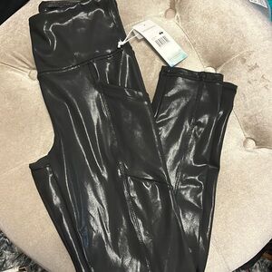 Balance collection, dry wick, shiny, black, incredibly stretchy, Leggings
